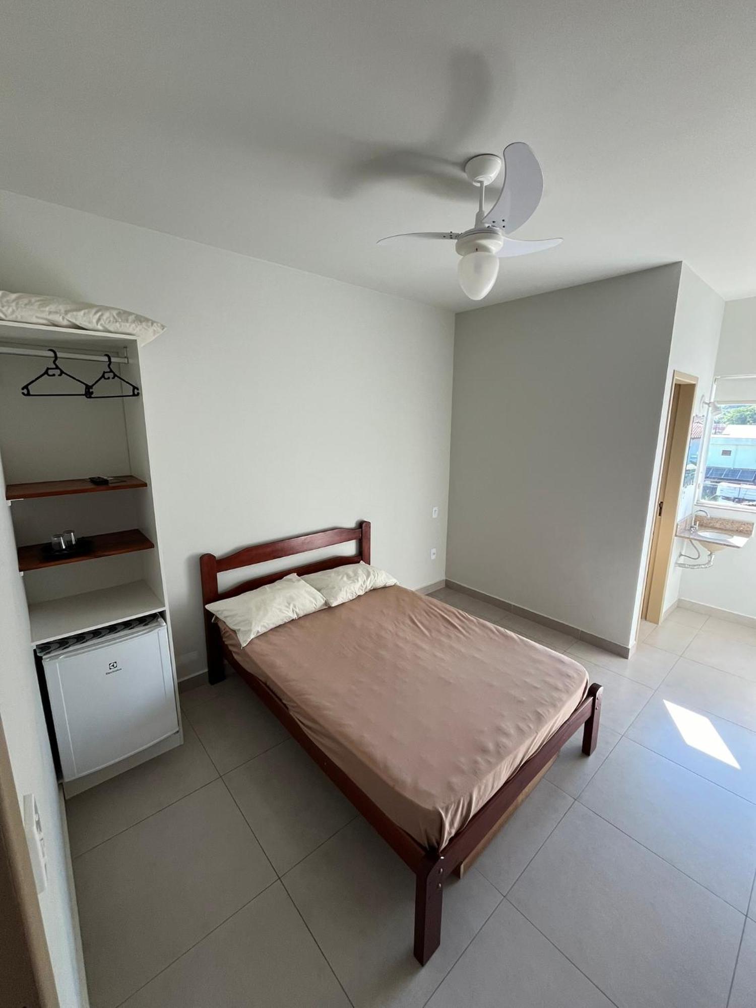 Edificio Lorenzi - Suites & Aparts Ubatuba Bagian luar foto